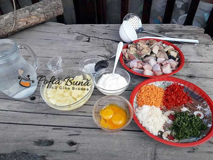 Storceag, ciorba pescareasca de la Sfantu Gheorghe, cu sturion si somn Storceag reteta de ciorba pescareasca de la sfantu gheorghe cu sturion si somn 6 700x525 - Storceag, ciorba pescareasca de la Sfantu Gheorghe, cu sturion si somn