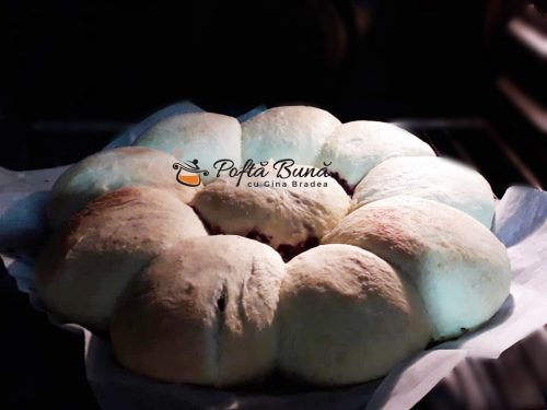 Bucte cu gem - buhteln, cornuri sau gogosi pufoase, la cuptor