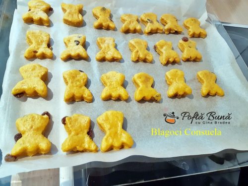 biscuiti fragezi cu dovleac reteta simpla2 500x375 - Biscuiti fragezi cu dovleac si zahar brun