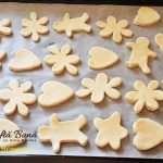 biscuiti fragezi cu unt branza si seminte de susan 3 150x150 - Biscuiti fragezi cu unt, branza si seminte de susan