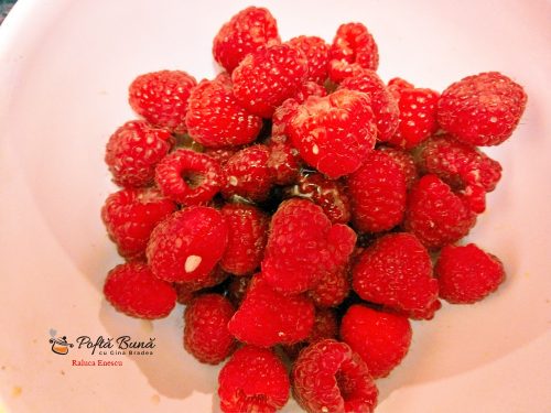cranachan cu zmeura si whiskey reteta desert scotian3 500x375 - Cranachan cu zmeura si whiskey, desert scotian
