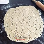 islere fursecuri cu unt si ciocolata reteta pas cu pas 2 150x150 - Islere cu unt, nuca si crema de ciocolata, reteta veche