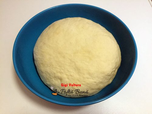 paine de casa 500x375 - Paine de casa pufoasa, reteta simpla pas cu pas