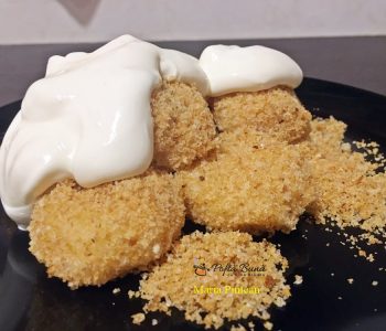Papanasi fierti cu branza de vaci, pesmet si dulceata
