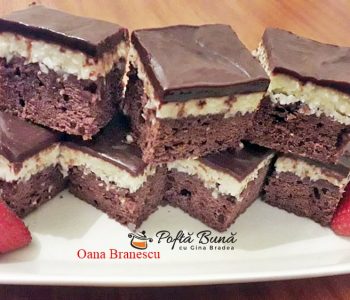 Prajitura Bounty cu crema de cocos, blat de cacao si glazura de ciocolata