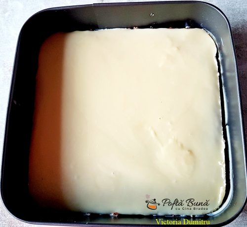 prajitura snickers reteta simpla 1 500x461 - Prajitura Snickers cu alune, crema caramel si ciocolata