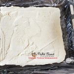 prajitura viorica cu mac si crema de branza cu vanilie reteta simpla2 150x150 - Prajitura Viorica cu mac si crema de branza cu vanilie