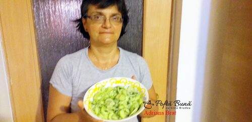 salata castraveti reteta rapida simpla 5 500x243 - Salata de castraveti cu usturoi si marar, reteta ardeleneasca