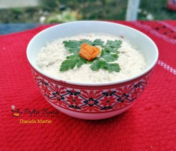 Salata de conopida cu piept de pui, morcov si hrean, un aperitiv deosebit Salata de conopida cu piept de pui, morcov si hrean, un aperitiv deosebit