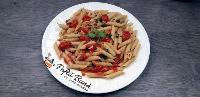 Paste cu rosii si busuioc