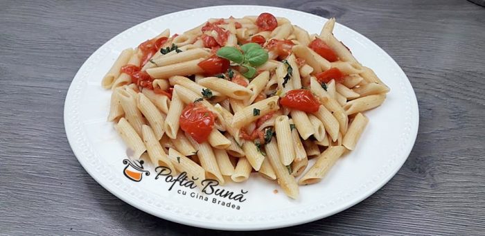 Paste cu rosii si busuioc