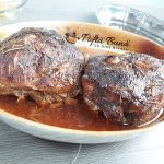 Porc friptura la cuptor inabusita cu usturoi si rozmarin