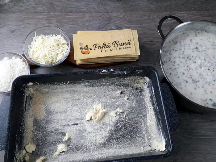 Reteta de lasagna cu sos bechamel, mazare si afumatura Reteta de lasagna cu sos bechamel, mazare si afumatura