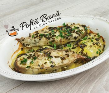 Somn pe pat de cartofi, cu unt si usturoi, la cuptor