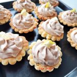 Aperitive cu mousse de ton Aperitive cu mousse de ton, reteta de tarte sarate cu ton, usor de facut, cu ingrediente accesibile, gustoase, potrivite pentru orice eveniment