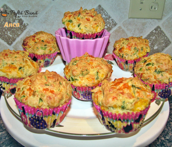 Briose aperitiv cu branza si spanac, reteta rapida, simpla Briose aperitiv cu branza si spanac, reteta rapida, simpla