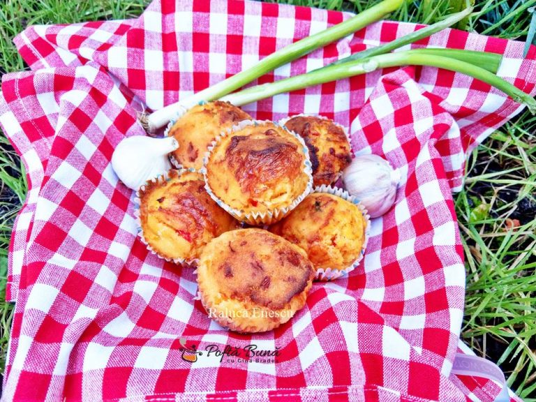 Briose de malai cu kefir, cascaval si legume, reteta rapida