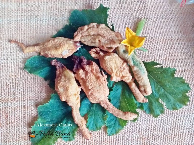 Flori de dovleac pane umplute cu branza de vaci