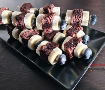 Frigarui dulci cu negrese, banane si afine