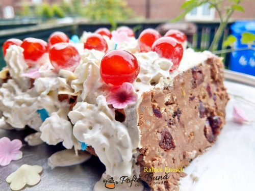 Lenea Cucoanei, tort fara coacere cu visine betive, reteta de la bunica.