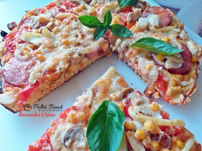 Pizza rapida la tigaie, reteta simpla cu tot ce ai in casa
