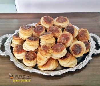 Pogacele cu jumari si untura, reteta veche de foietaje fragede Pogacele cu jumari si untura, reteta veche de foietaje fragede