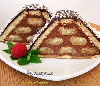 Prajitura acoperis de casa cu piscoturi si crema de ciocolata