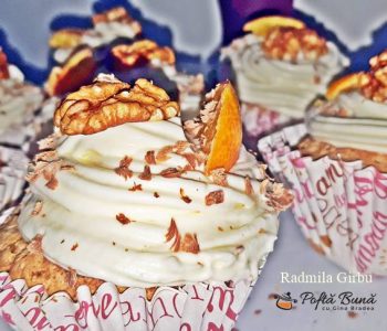 Briose cu nuci si morcov, pufoase si aromate, reteta simpla