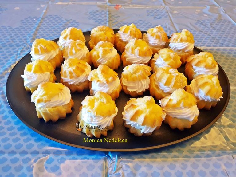 Choux a la creme cu aluat oparit, crema de vanilie si frisca