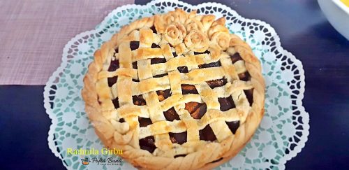 Tarta cu prune, aluat fraged si scortisoara sau vanilie, reteta clasica