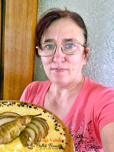 tarta pufoasa cu crema de unt si oua decorata cu pere 5 375x500 - Tarta pufoasa cu crema de unt si oua, decorata cu pere