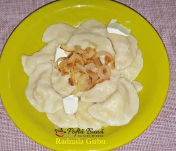 Vareniki, coltunasi cu cartofi, reteta traditionala ruseasca