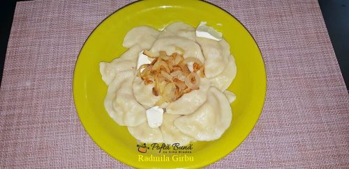 Vareniki, coltunasi cu cartofi, reteta traditionala ruseasca