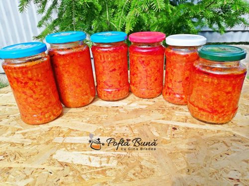 Zacusca de fasole uscata cu gogosari, reteta traditionala