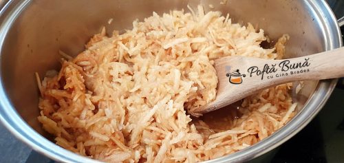 Prajitura turnata cu mere Prajitura turnata cu mere reteta simpla gina bradea 2 500x237 - Prajitura turnata cu mere