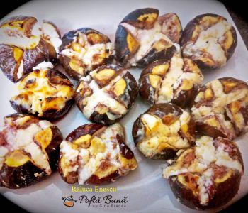 Smochine umplute cu branza de capra Smochine umplute cu branza de capra