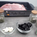 Friptura de porc la cuptor cu prune uscate si usturoi reteta gina bradea 5 150x150 - Friptura de porc la cuptor cu prune uscate si usturoi
