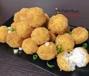 Arancini din orez cu mozzarella Arancini din orez cu mozzarella
