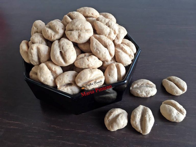 Fursecuri boabe de cafea, biscuiti fragezi cu unt