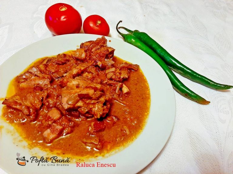 Coq au Vin, reteta frantuzeasca la multicooker sau slow cooker