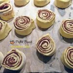 melci cu pudra de roscove 5 150x150 - Melci cu pudra de roscove din aluat dospit