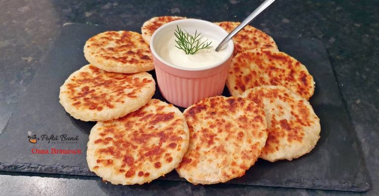 Placinte la tigaie cu iaurt si mozzarella