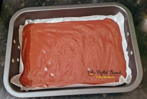 prajitura televizor cu crema de vanilie si gem de piersici 2 500x338 - Prajitura televizor cu crema de vanilie si gem de piersici