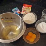 prajitura televizor cu crema de vanilie si gem de piersici 3 150x150 - Prajitura televizor cu crema de vanilie si gem de piersici