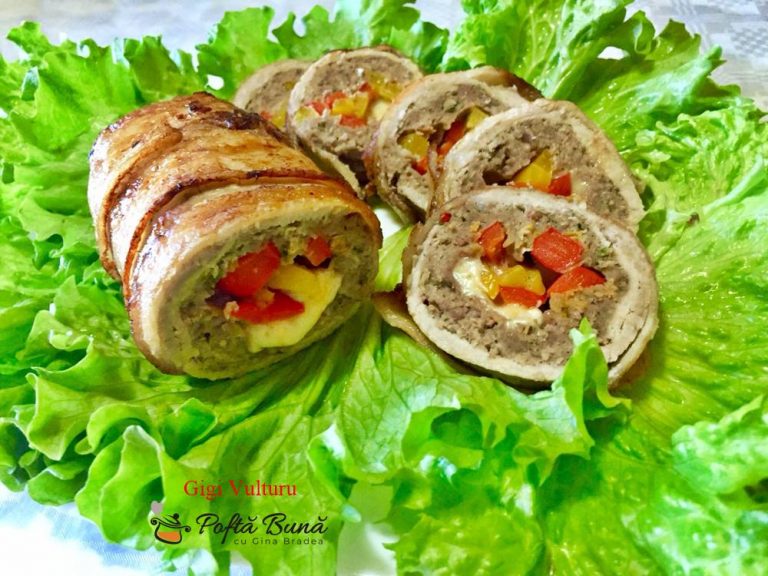 Rulada din carne de porc, costita si carne tocata