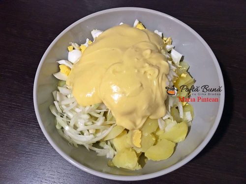 Salata de cartofi cu ceapa si maioneza salata de cartofi cu ceapa 4 500x375 - Salata de cartofi cu ceapa si maioneza