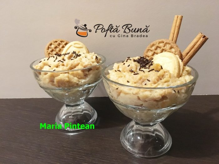 Budinca de mere cu lapte si unt, reteta rapida