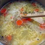 Supa de pui cu taitei de casa reteta de zeama traditionala gina bradea 4 150x150 - Supa de pui cu taitei de casa - reteta de zeama traditionala