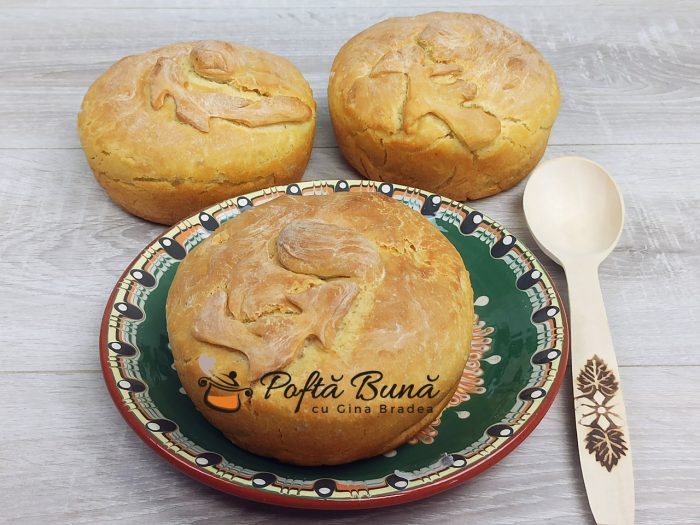 Boluri din paine pentru ciorba sau tocana Boluri din paine pentru ciorba sau tocana