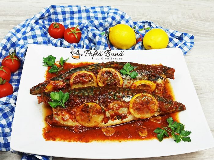 Macrou cu rosii si usturoi la cuptor